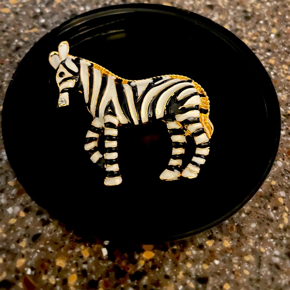 Vintage Rhinestone Zebra Brooch 
$10 or bundle 3/$25